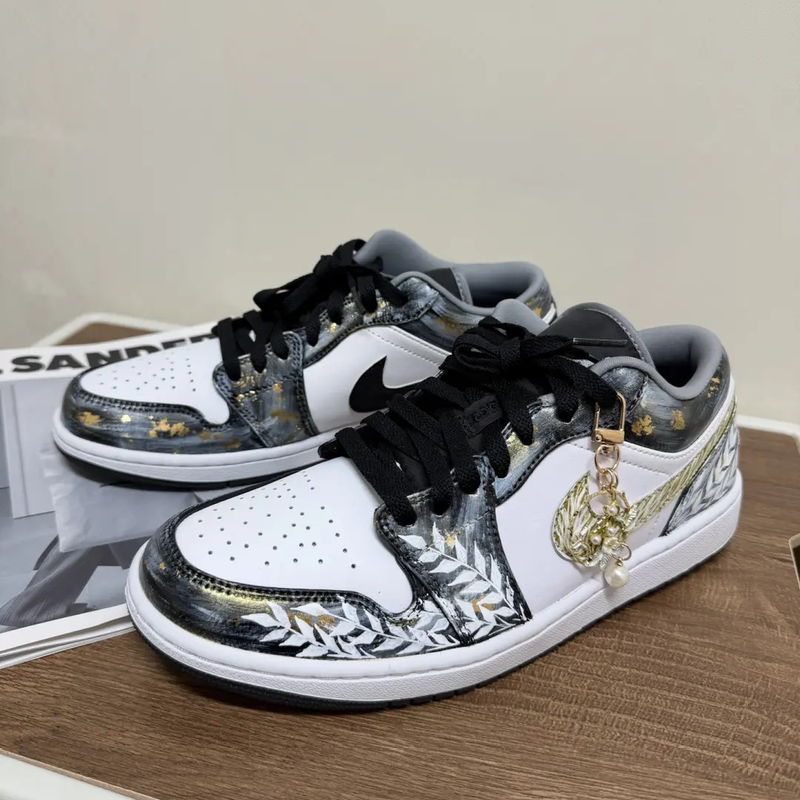 Air Jordan 1 Venus Kiss Gold Foil Process Gradient Deconstructed Unisex Low-Top Retro Basketball Shoes