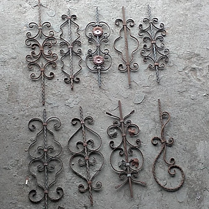Wrought iron accessories Wrought iron stair flower column Flower wrought iron forging flower accessories Wrought iron flower Curved flower Solid wrought iron flower Daquan