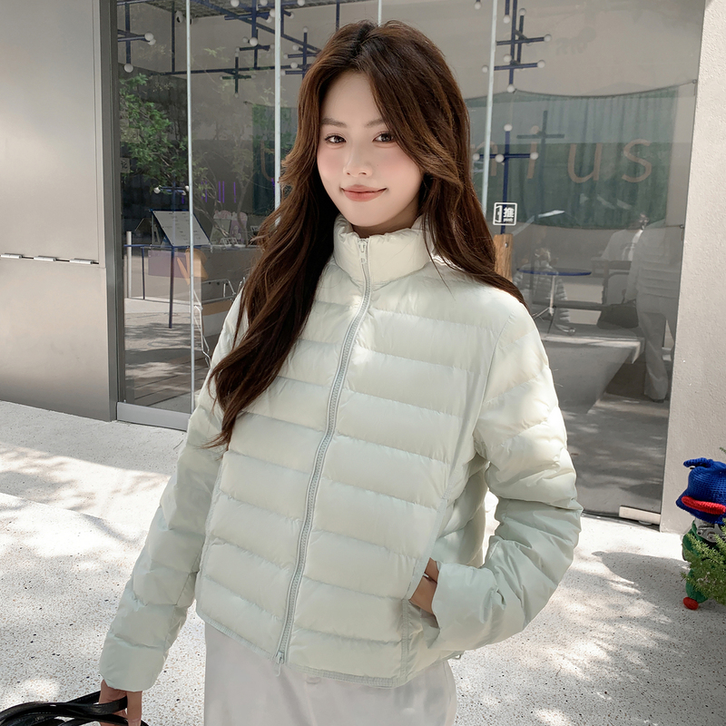 Lightweight Asqb Stand-Collar Thin down Jacket for Women, Short Style, High-Fill Power, 95% White Duck Down, Petite Short Coat
