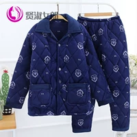 Mùa đông nam ba lớp dày san hô lông cừu bộ đồ ngủ flannel cha và ông nội nhung ấm áo khoác cotton dịch vụ nhà - Bên ngoài ăn mặc bộ đẹp cho người cao tuổi