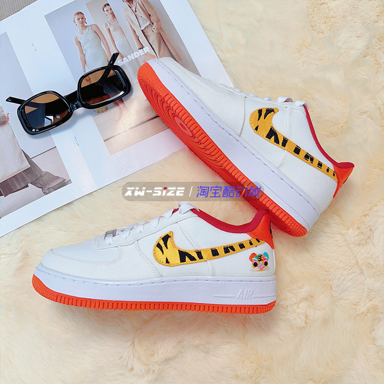 обувь на тонкой подошве ( для скейтборда ) nike af1女子虎年限定空军板鞋