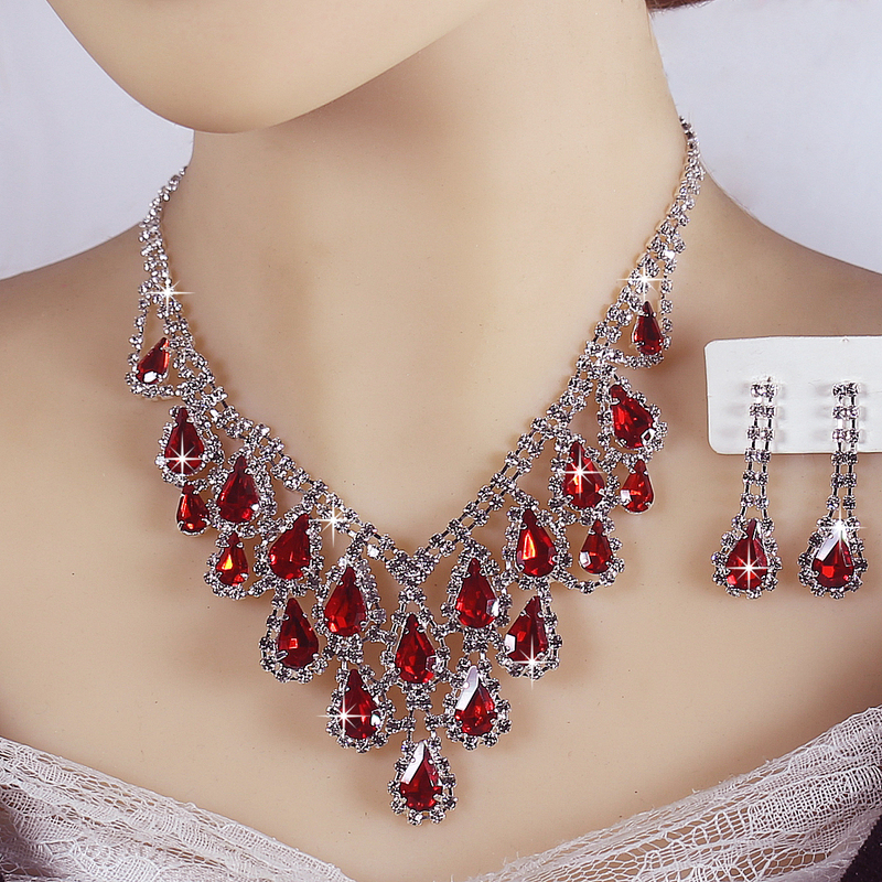 New Bridal Crystal Full Diamond Necklace and Earrings Set, Exquisite High-End Wedding Dress Necklace Accessories for Performances