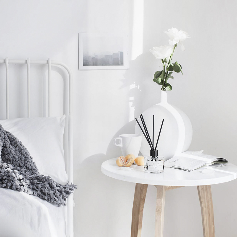 UK Pear Little Land Aromatherapy Household Reserve Aromatic Vehicle Car Air Fresh