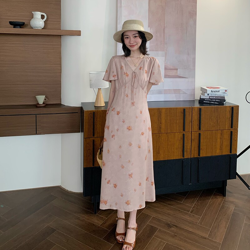 Qiu Yingying [in Stock] "Four-Strand Twisted Silk - Cosmos (Intangible Cultural Heritage - Zhang Linggen) V-Neck Dress