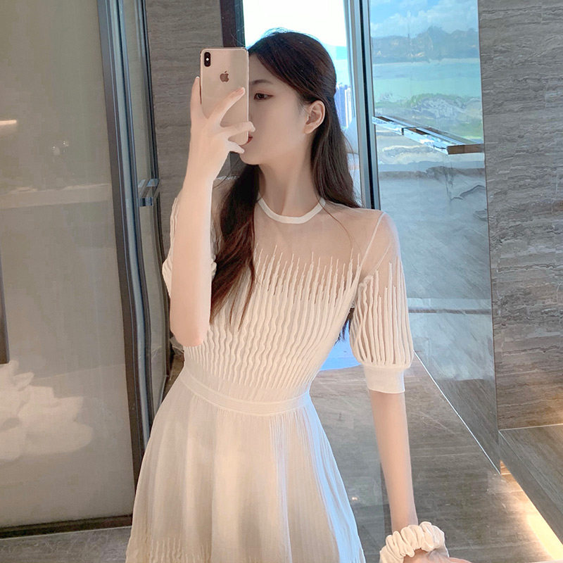 2021 new high-end socialite light luxury women's high sense of small fragrance white lace engagement dress female summer