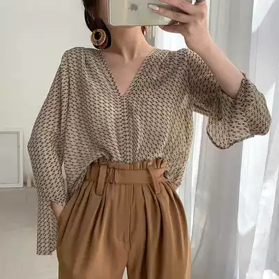 2021 New Net red black and white with small man high foreign school professional light luxury short sleeve celebrity two-piece suit female