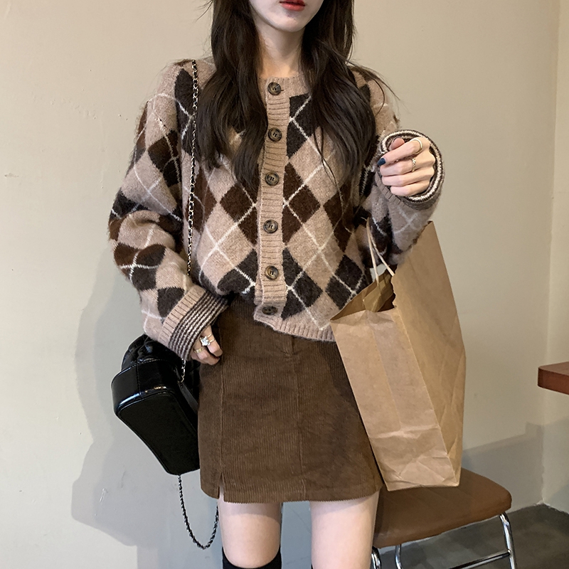 2021 spring new style small fragrance net red fried street dating salty and sweet sweater two-piece suit skirt women's autumn and winter