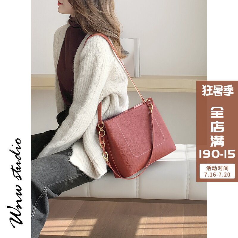 Red Packet Bag Woman Genuine Leather Bucket Bag Large Capacity Woman Bag New 2022 Wedding Bag Small Crowd 100 Lap Single Shoulder Diagonal Satchel Bag