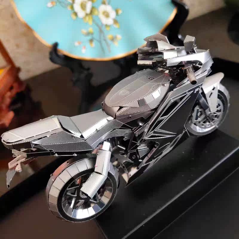 Puzzle cool 3D three-dimensional puzzle heavy locomotive locomotive metal assembly model toy DIY handmade creative gift