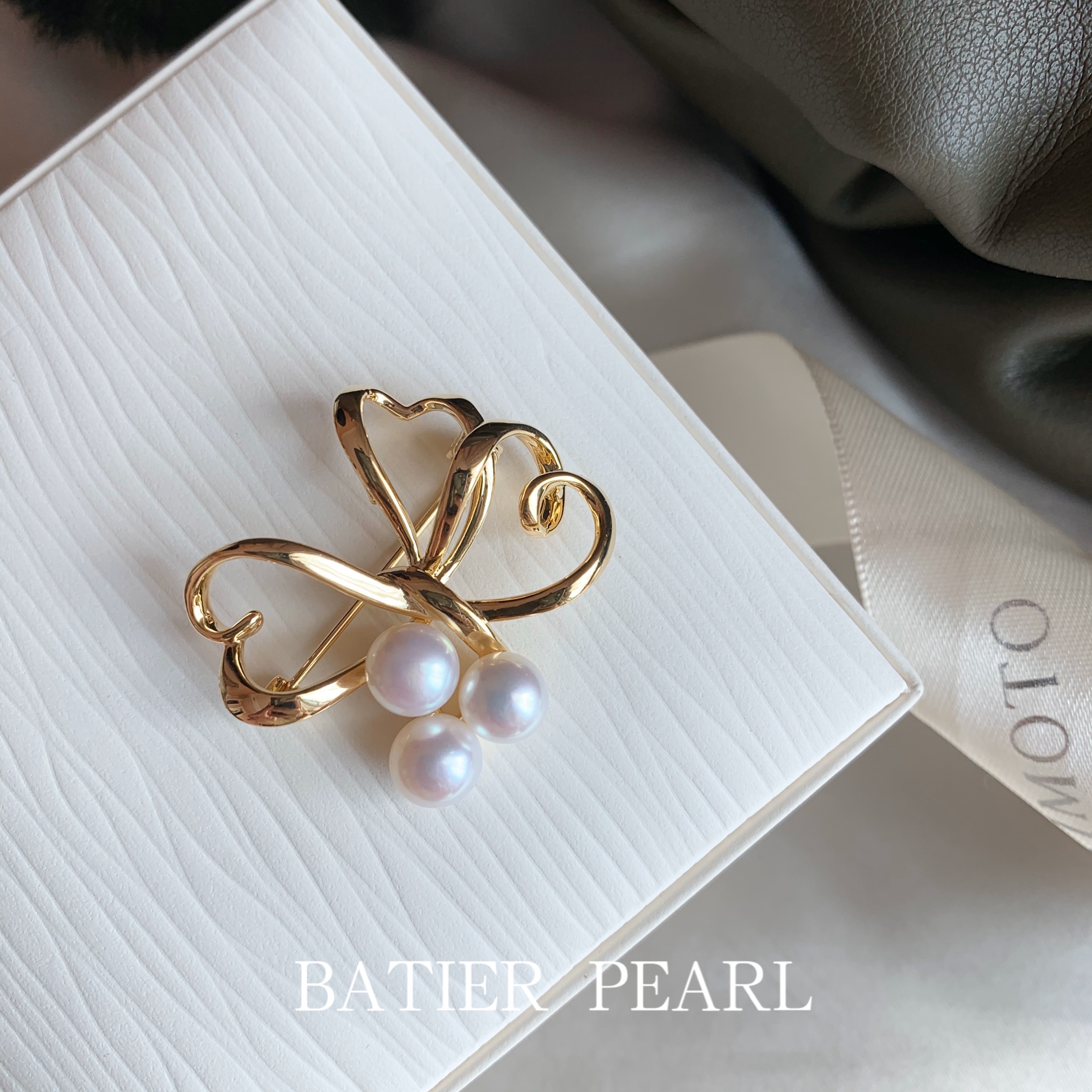 Bajia jewelry four-leaf clover ins high-grade natural light Japanese akoya seawater pearl brooch