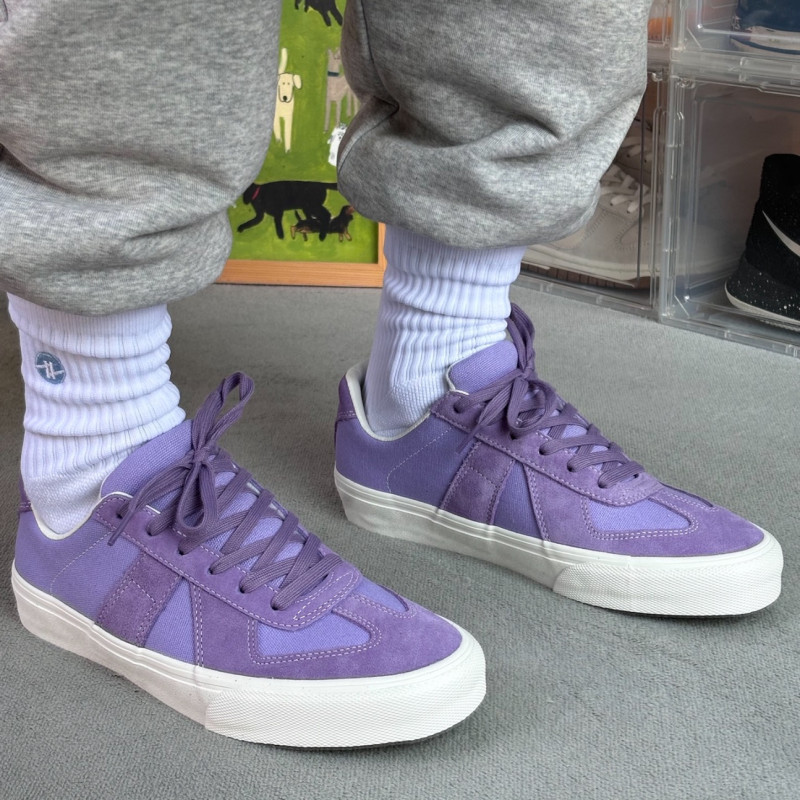 Jiluke American Retro Low-Top German Training Shoes for Men and Women, Wear-Resistant Professional Skateboard Shoes, Sports Sneakers