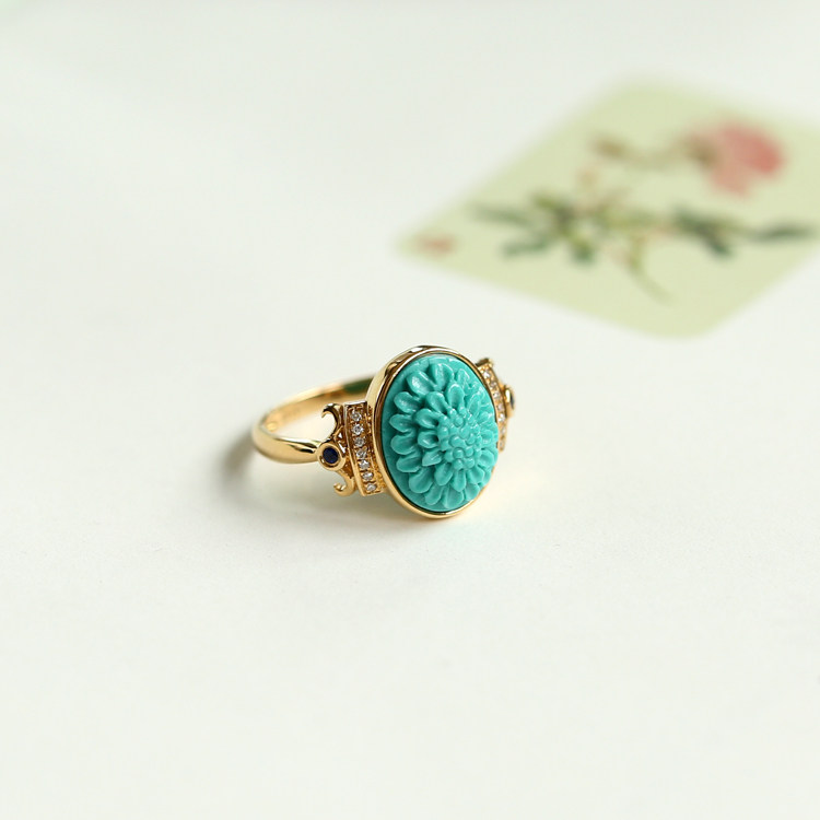 Natural green pine stone ring Gesanflower Girl with fresh art 18k gold inlay ornament