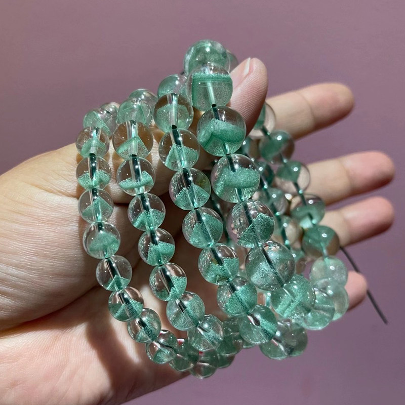 Natural Pyramid Emerald Green Ghost Hand Treasure Men's and Women's Green Green Ghost Hand