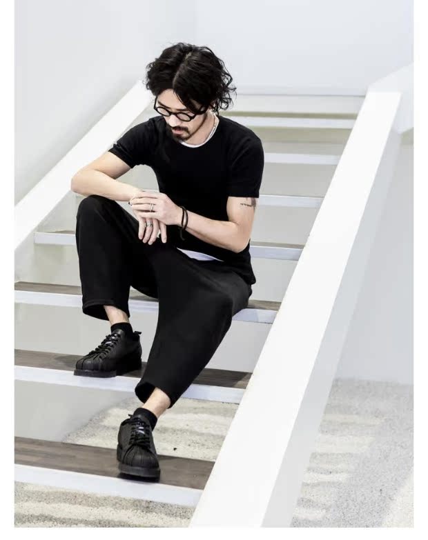 Mùa hè mới màu rắn cổ tròn tay ngắn tay áo thun cotton đáy quần cotton nam và nữ Slim phiên bản Hàn Quốc áo khoác cặp