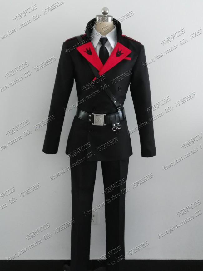 V phase in love with the Cos and the vocal cosplay suit.