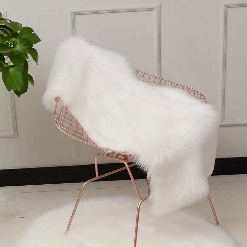 Long plush anchor chair decorated carpet iron hollow chair with blankets to take pictures of white background carpet customized