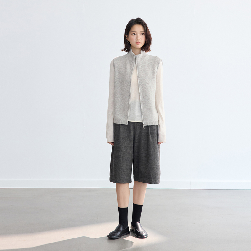 Ystorigin Autumn New Style Full Wool Minimalist Stand Collar Zipper Vest Women's Short Sleeveless Jacket Ystorigin Autumn New Style Full Wool Minimalist Stand Collar Zipper Vest Women's Short Sleeveless Jacket