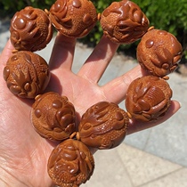 Soulful hand engraving Indonesian olive nuclear golden toad extra-large olive nuclear handheld to play the mens money