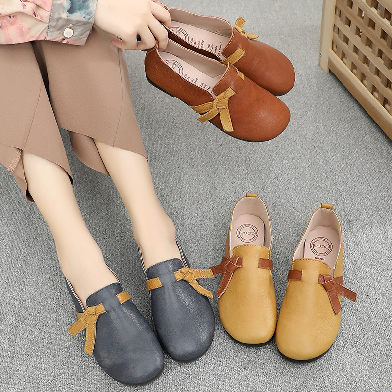 2020 new spring fall retro style Genuine Leather Shoes Children Flat Bottom Casual Comfort Large Size Women Shoes Soft Bottom Mother Shoes