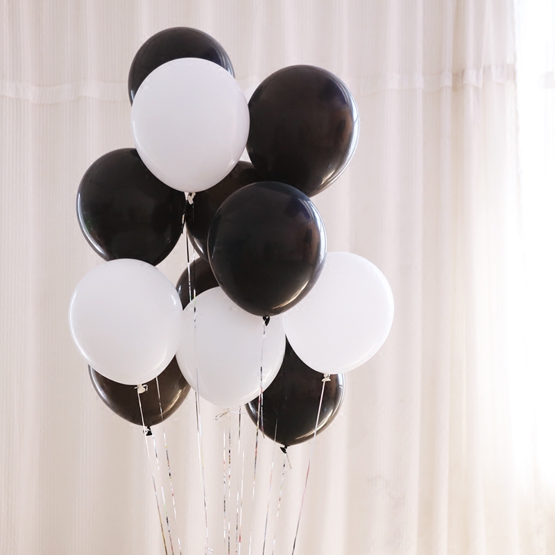Opaque 12 inch 30CM black balloon white balloon photo studio photo props thickened black and white balloons