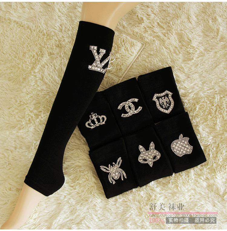 Phiên bản Hàn Quốc của mùa thu và mùa đông vớ đầu gối của phụ nữ dày đặt thời trang ấm áp quần legging dài với mũi khoan cọc nhảy nhảy tất nam giá tốt