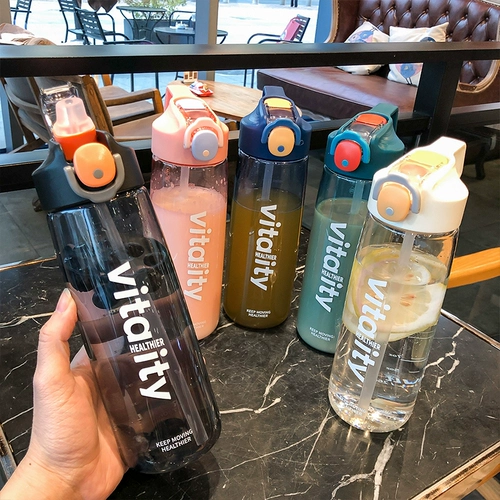 Пластиковый портативный чайник для воды со стаканом для школьников, вместительная и большая измерительная кружка, стакан, простой и элегантный дизайн, в корейском стиле