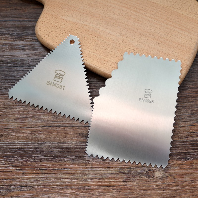 Triple Energy Baking Tool Stainless Steel Triangular Tooth Squeegee Toothed Squeegee Triangular Squeegee Cake decoration SN4081 