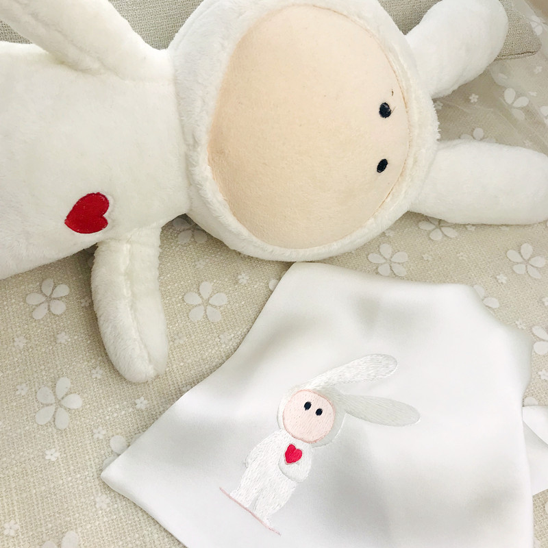 Double layer silk Su embroidered handkerchiefs These are the love you gave me Anthony Fujitu pure hand embroidered handkerchiefs