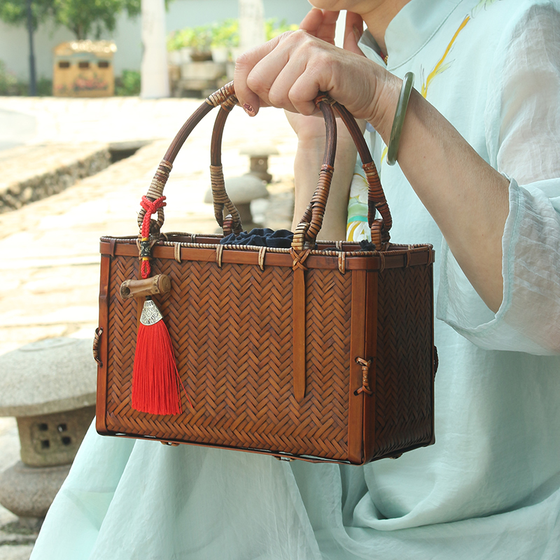 Bamboo Hand bag Retro Women's Bag Holiday Held Basket Bamboo Crafts Bamboo Crafts Handmade Bamboo Bags