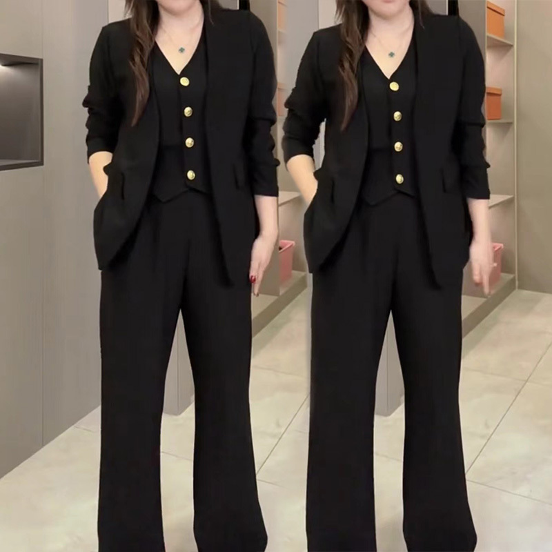 Plus-Size Elegant V-Neck Vest with Patchwork Design, Blazer and Pants Two-Piece Set, High-End Fashion Suit for Women Plus-Size Elegant V-Neck Vest with Patchwork Design, Blazer and Pants Two-Piece Set, High-End Fashion Suit for Women