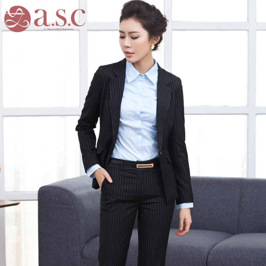 Tailleur femme - Ref 3244459 Image 4