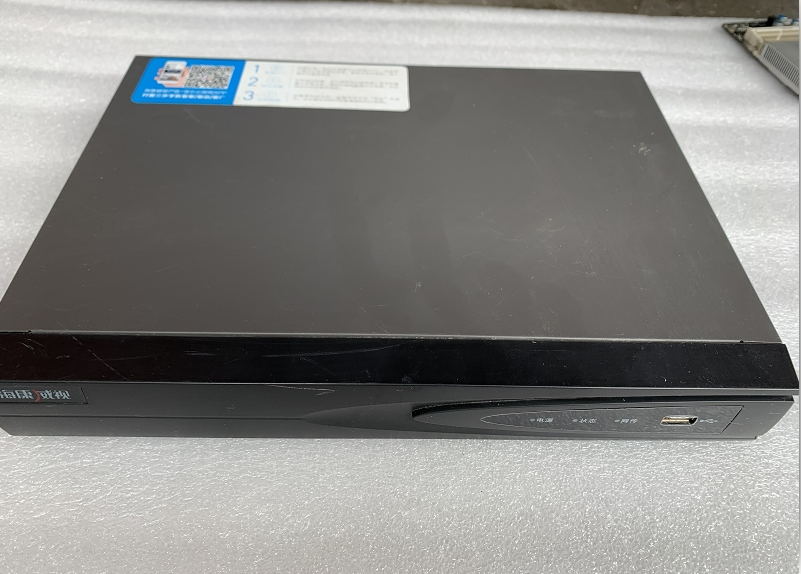 Used Hikvision Hard Disk Recorder DS-7804N-E1 4-way HD Network Digital NVR Shanghai