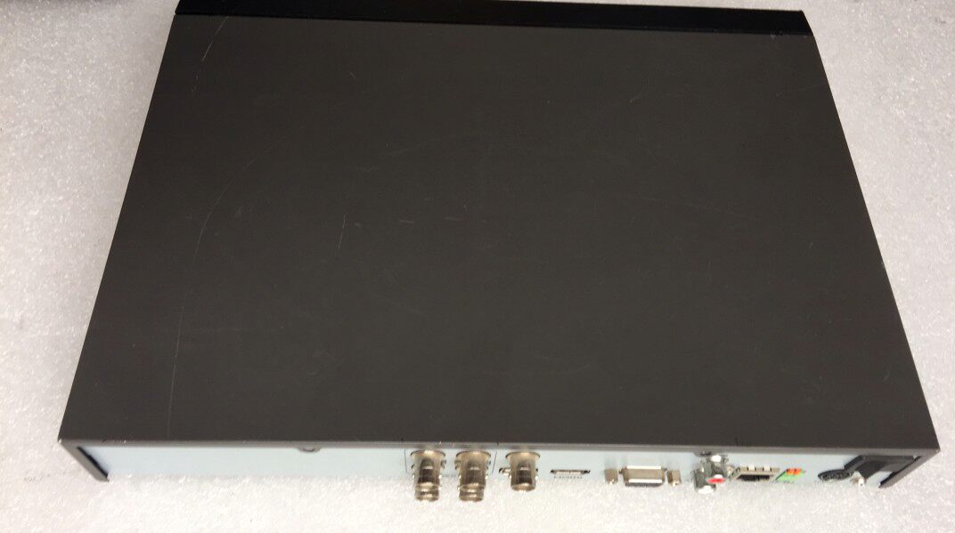 Secondhand Sea Convisees DS-7804HW-SNH High Definition Hard Disc Recorder 4 Way D1 Simulation Shanghai