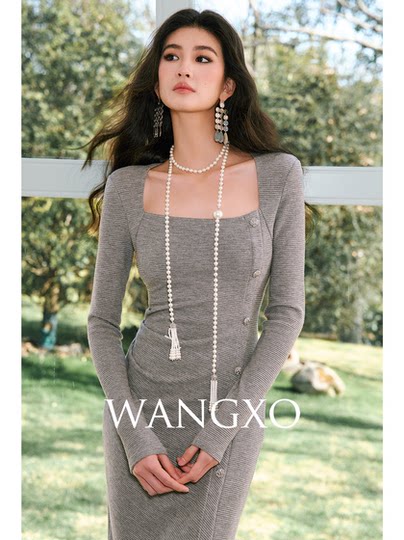 WANGXO【01/20 20:00PM上新95折】船领闪光摩登阶梯捏褶连衣裙