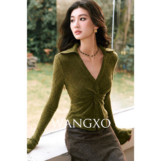 WANGXO｜微糯亲肤羊毛细腻提花｜翻V领立体扭结喇叭袖收腰上衣