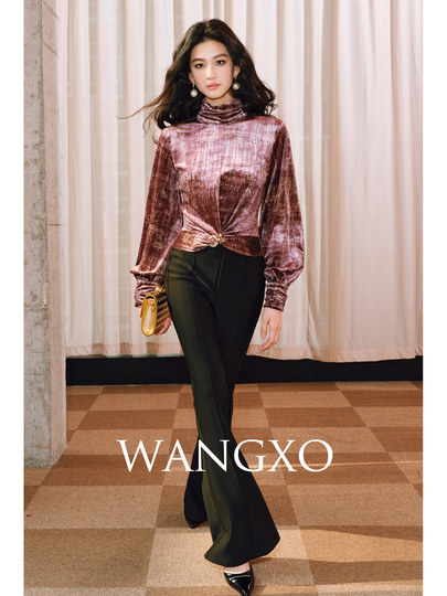 Wangxo｜Quiet Luxury Masterpiece with Gradient Velvet｜Cross-Twisted Deconstructed Design｜Pleated High-Neck Elegant Knit Top