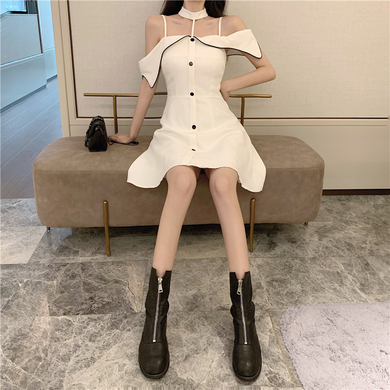 VK旗艦店 韓國風一字領性感單排扣短袖洋裝