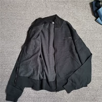 Черный топ прилипает, и есть место, где разбитый цвет, чтобы исчезнуть