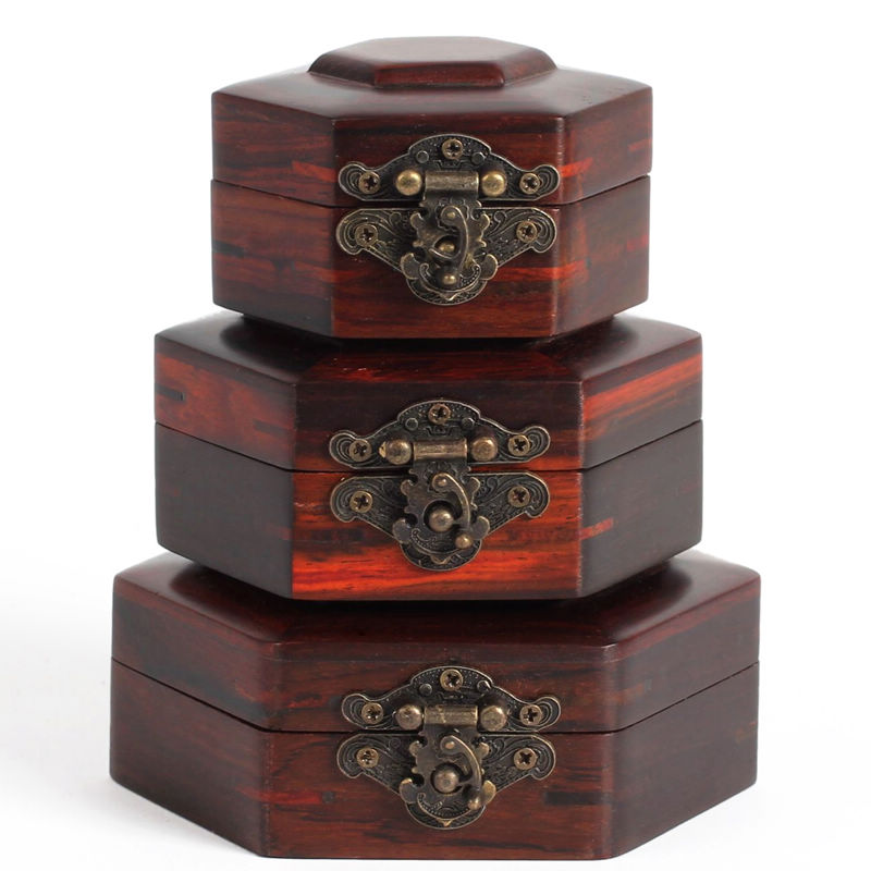 Red Wood First Decorated Box Retro Box Solid Wood Made Jade Ornament Box Small Pendulum Pieces Acid Branches Wooden Seal Containing Box