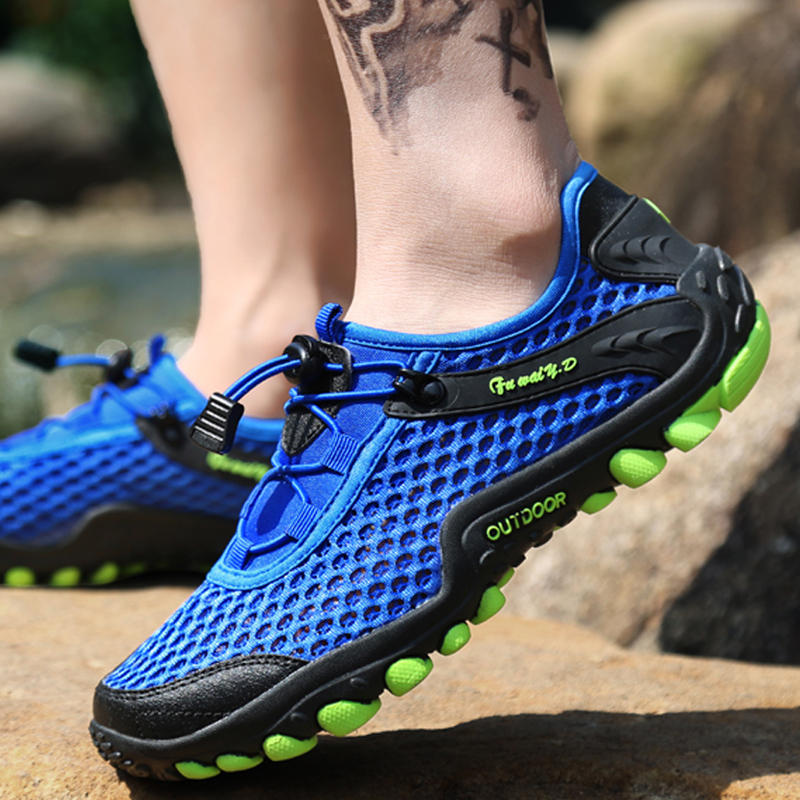 amphibious hiking shoes