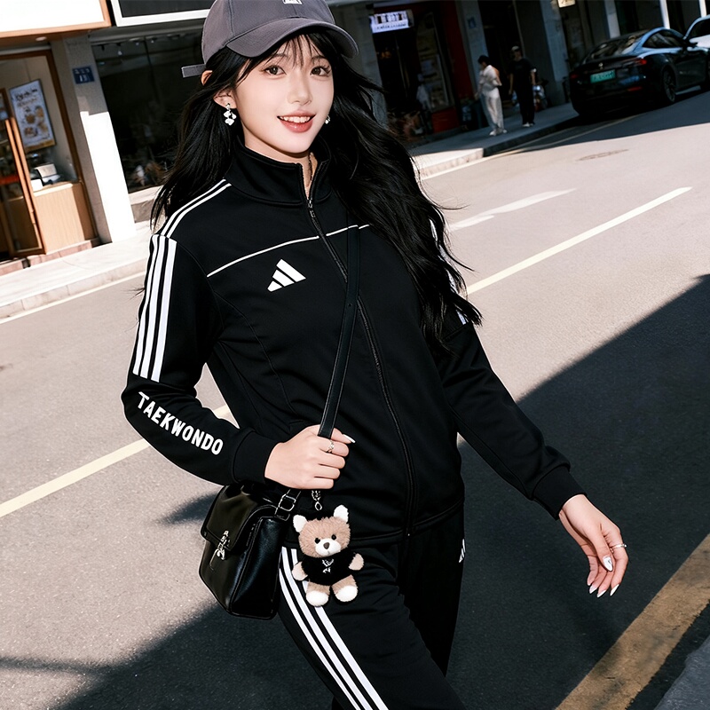 Adidas Jacket Classic Three-Stripe Jacket Casual Sports Jacket Yoga Night Running Skin Jacket Trendy Wear Adidas Jacket Classic Three-Stripe Jacket Casual Sports Jacket Yoga Night Running Skin Jacket Trendy Wear
