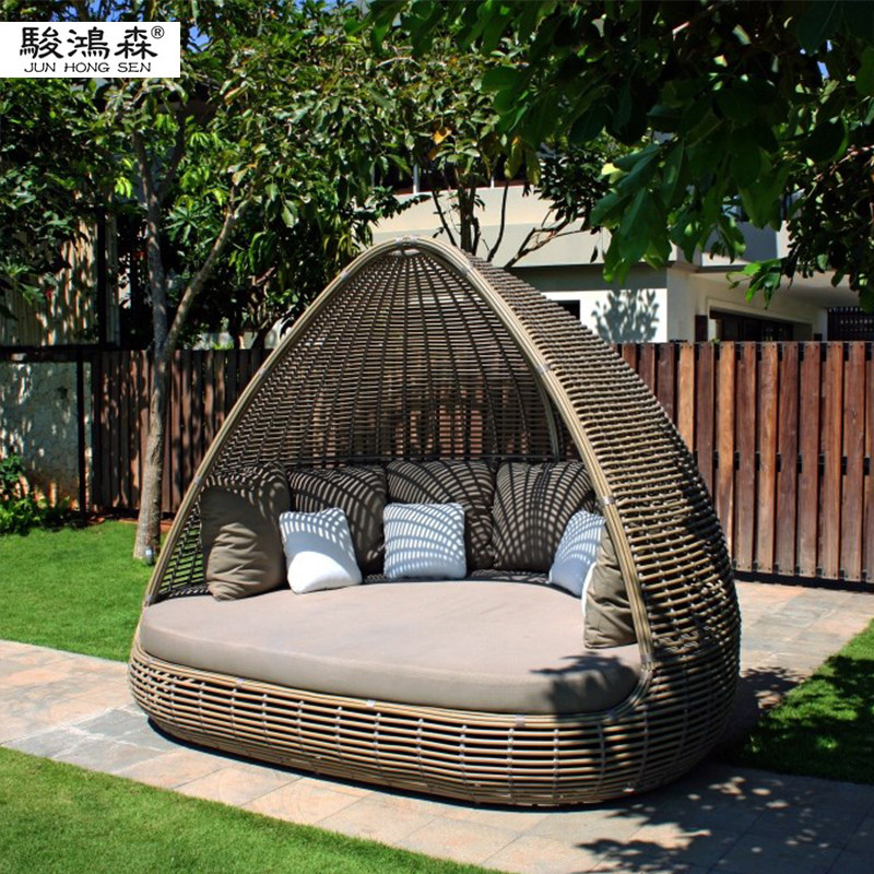 Simple modern outdoor lying bed rattan garden courtyard balcony birdcage bed creative outdoor sunshade bed villa furniture