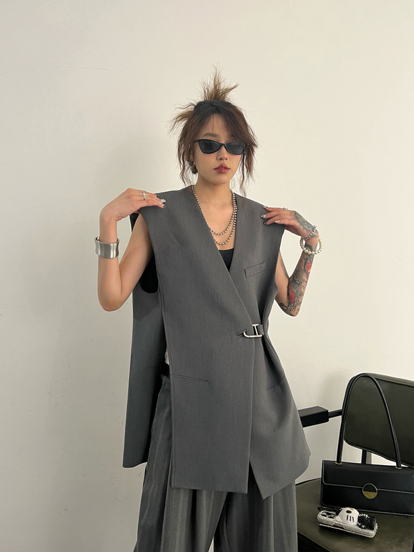 2026 New Style ins Trendy Design American-Style Loose Sleeveless Collarless Suit Vest Waistcoat for Women