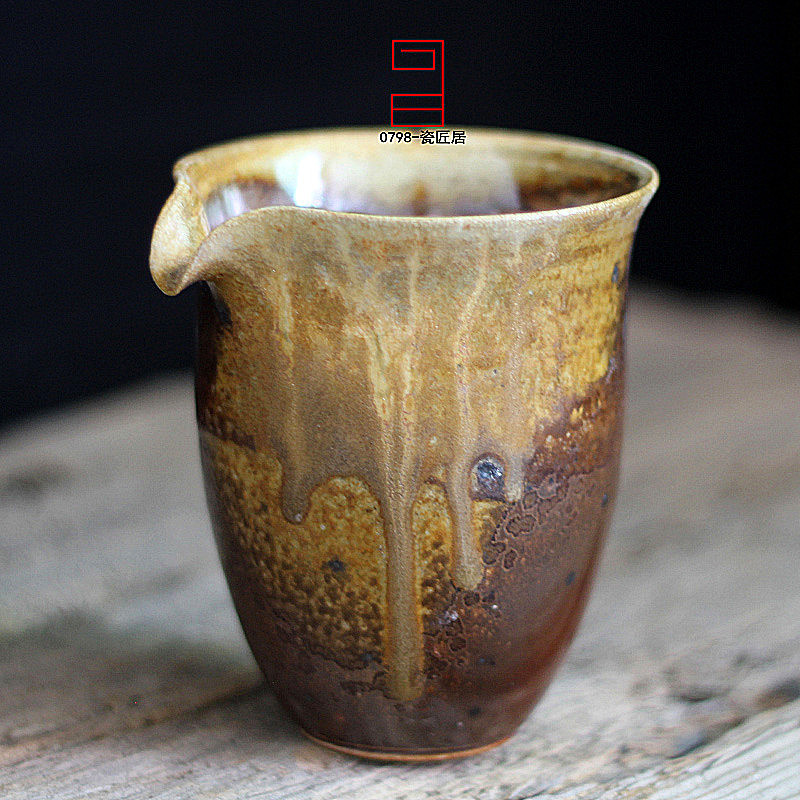Chinese-style Jingdezhen ceramic pine wood fire fair cup unglazed natural falling ash tea set even tea cup kiln change tea set