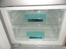 Suitable for Siemens Bosch refrigerator middle door refrigerated variable temperature 0 degrees fresh-keeping room drawer storage fruit and vegetable box accessories