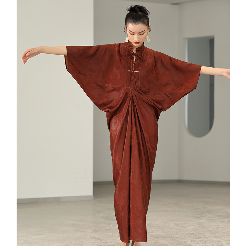 New Chinese Style Niche Irregular Batwing Sleeve Mulberry Satin Red Cloud Silk Dress Mulberry Silk Tailored Extra-Long Robe