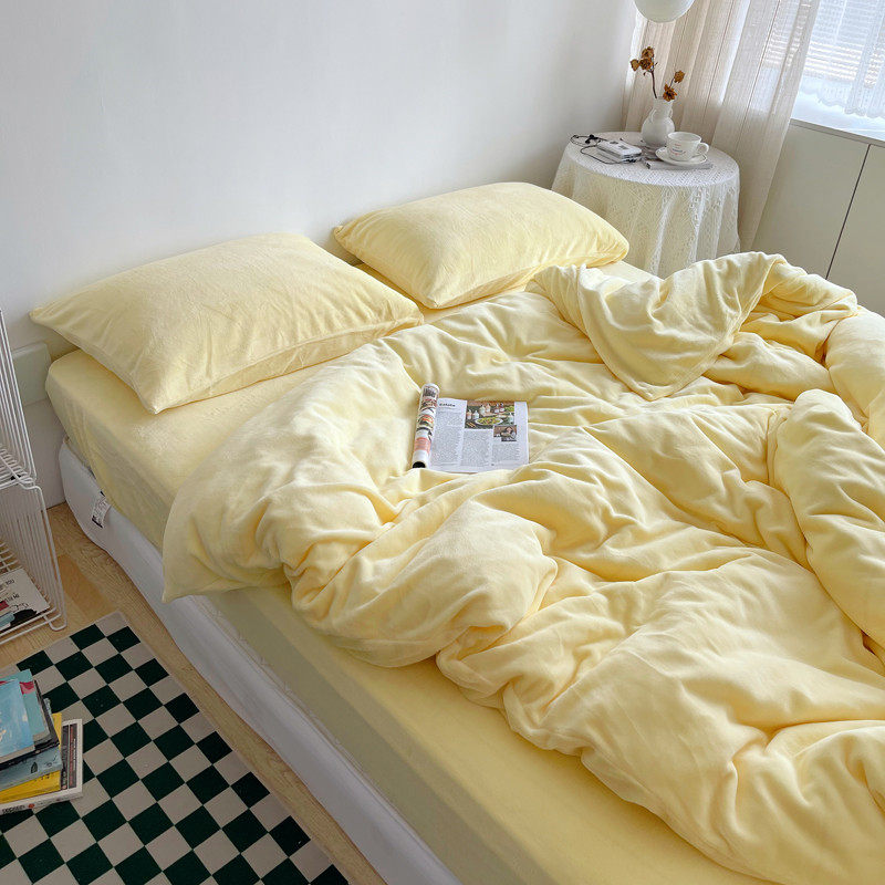 Soft cream yellow~autumn and winter thickened cow bed four pieces of simple pure colored bed beds 2 0