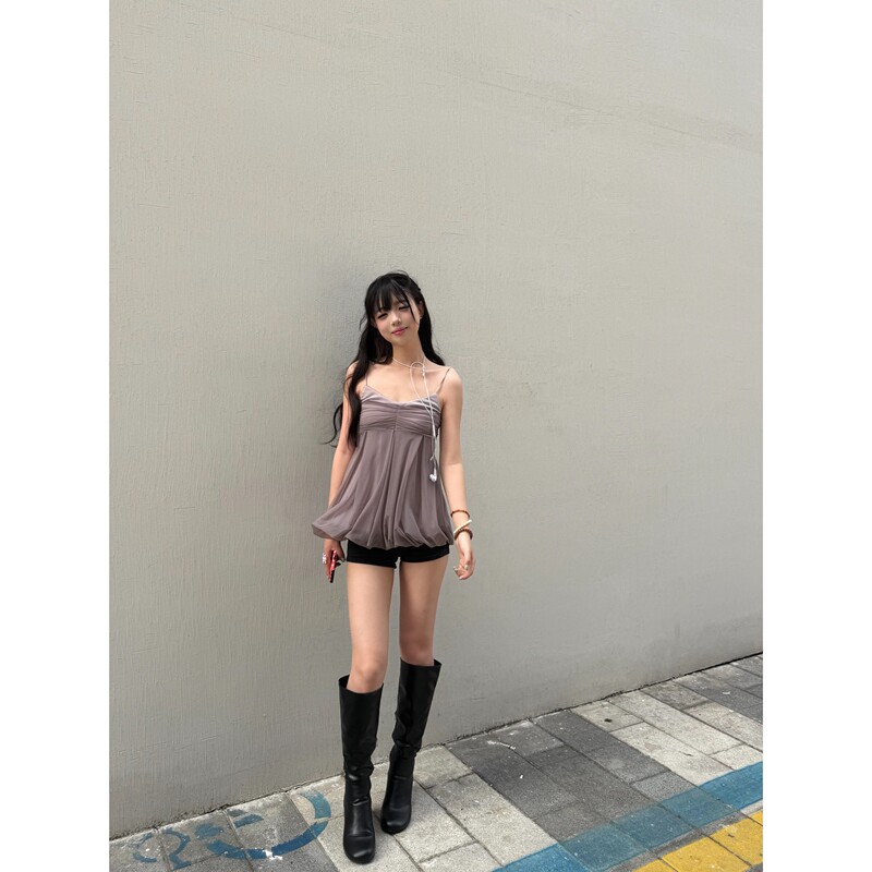 Xu Zhen's Korean-Style Slimming Ruched Off-Shoulder Camisole for Women, Summer Mesh Floral Bud Gentle Niche Design Top