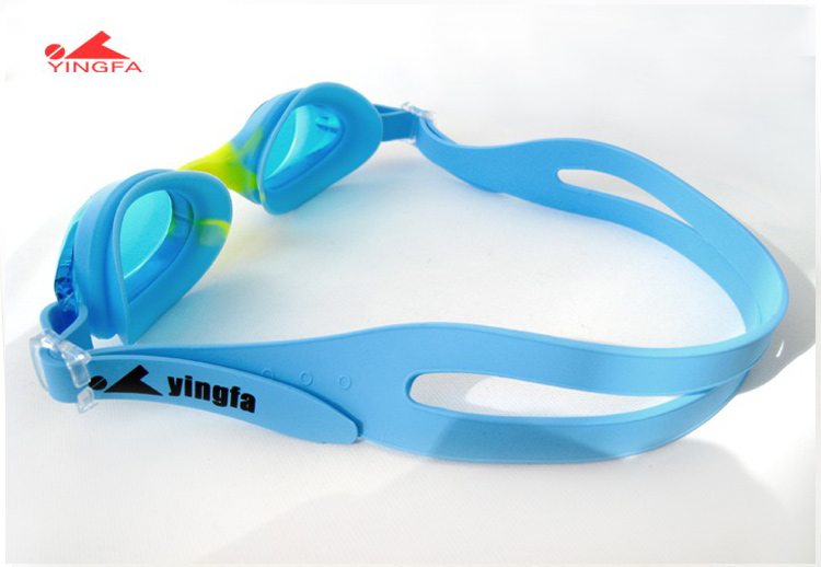 Kính trẻ em chống sương mù có thể điều chỉnh khung tích hợp đúc khuôn silicon mềm bên trong - Goggles kinh boi cho be