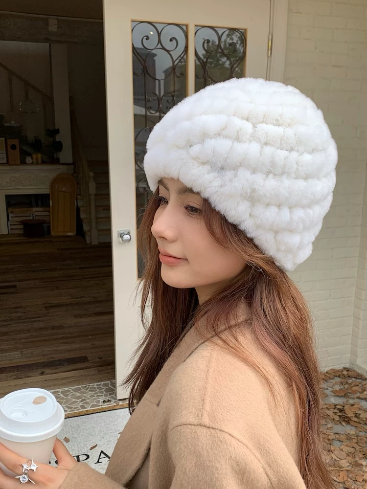 Keep warm knitted knitted hat with hood, increased thickness